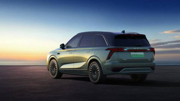 VLA 大模子上车，魏牌蓝山加推智能进阶版，27.58 万元起